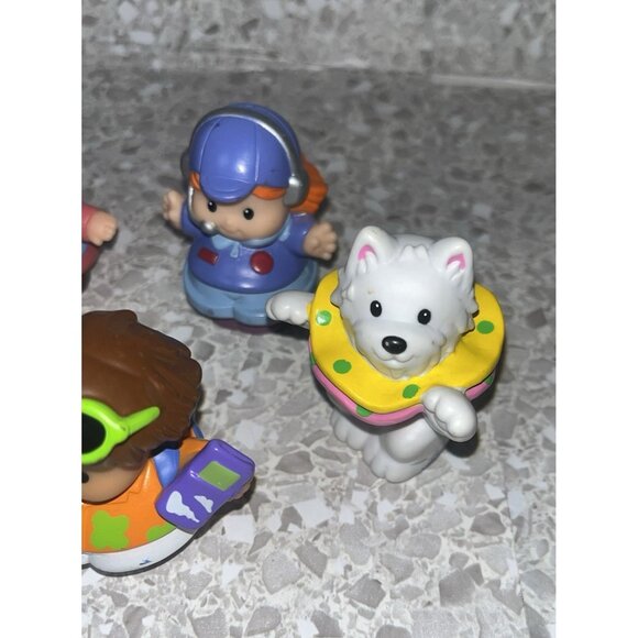 Fisher Price Little People Circus Animals Hawaiian Vacation Tourists Farmer Bibl - Picture 3 of 7